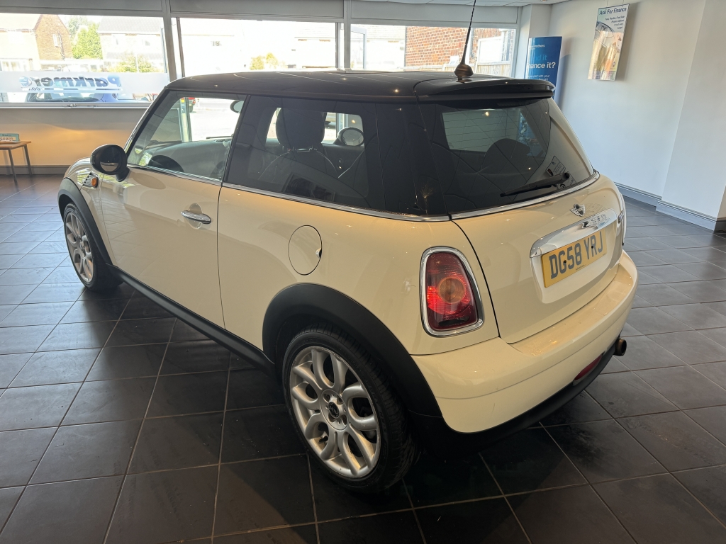 MINI HATCHBACK 1.6 COOPER 3DR Manual