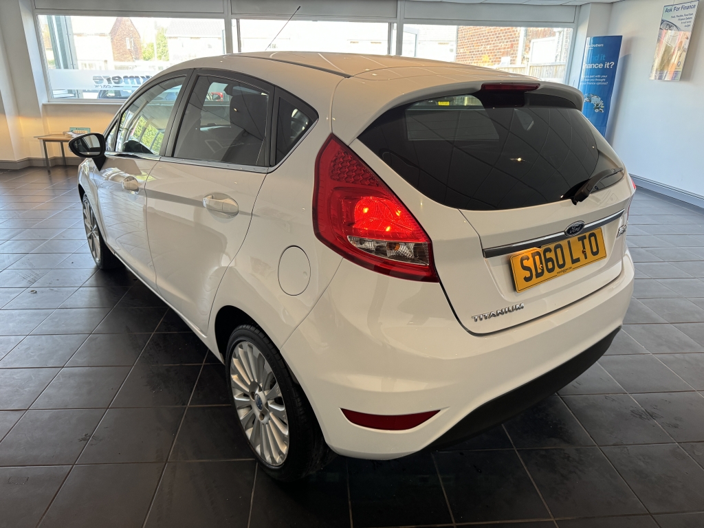 FORD FIESTA 1.6 TITANIUM 5DR Manual