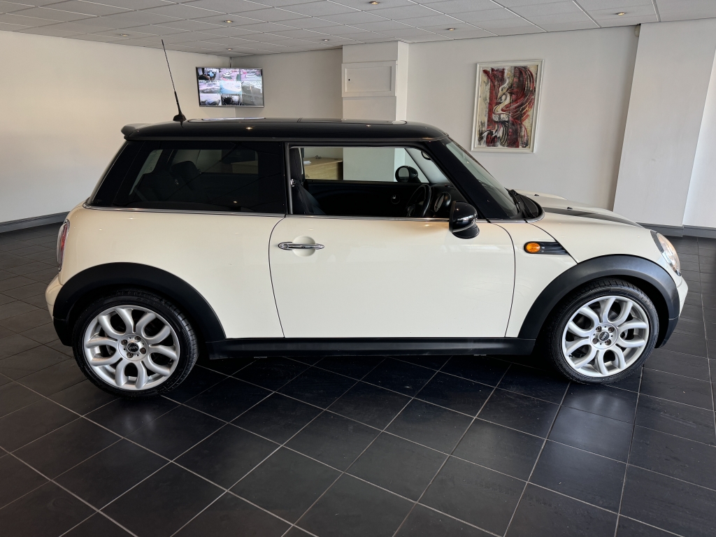 MINI HATCHBACK 1.6 COOPER 3DR Manual