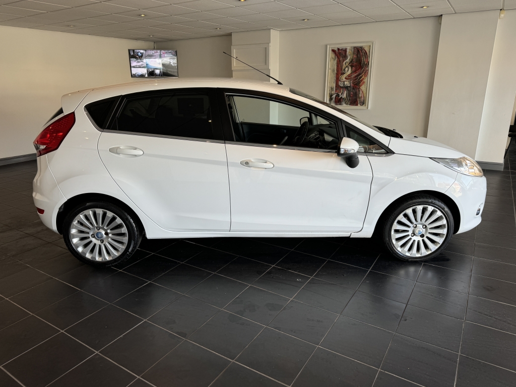 FORD FIESTA 1.6 TITANIUM 5DR Manual