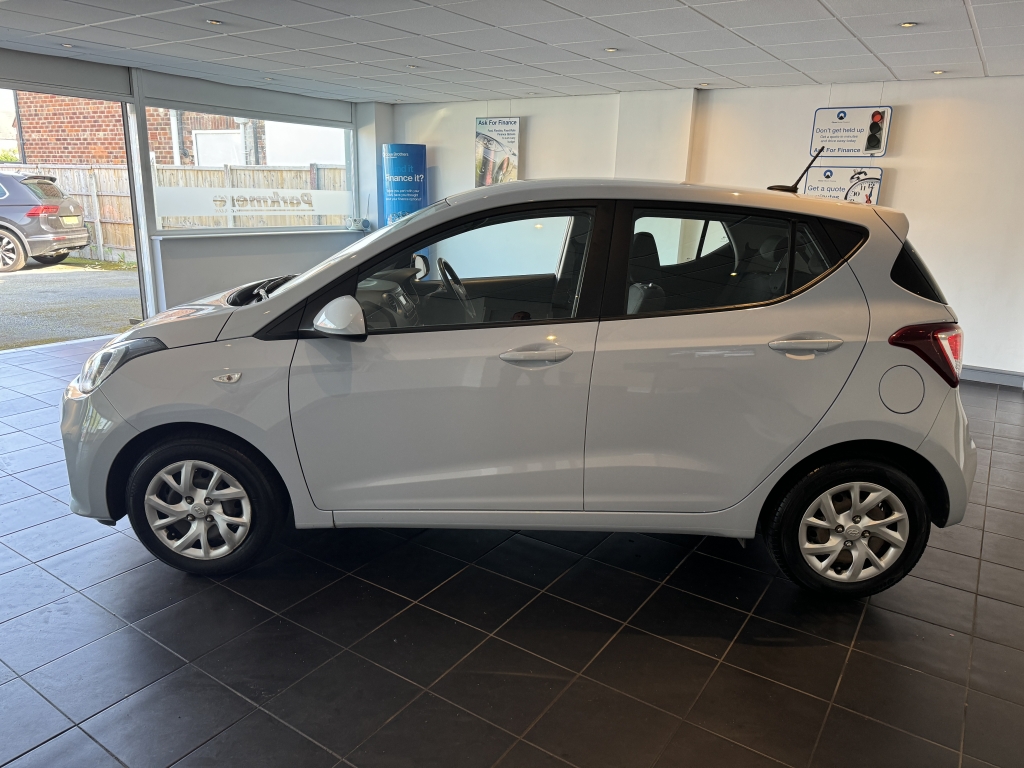 HYUNDAI I10 1.0 SE 5DR Manual