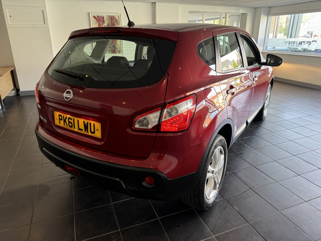 NISSAN QASHQAI 1.6 ACENTA 5DR Manual