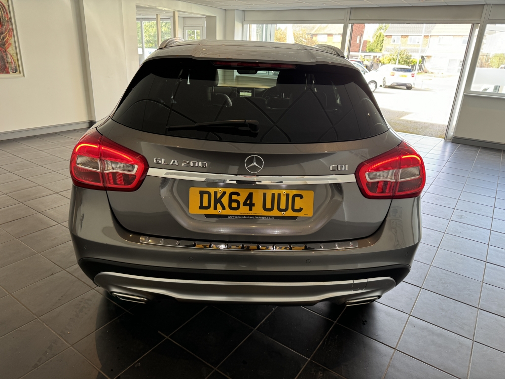 MERCEDES-BENZ GLA 2.1 GLA200 CDI SE EXECUTIVE 5DR Semi Automatic