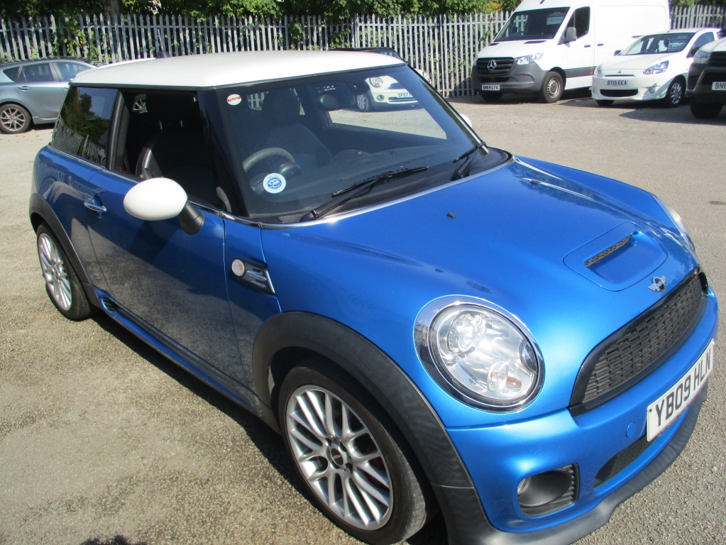 MINI HATCHBACK 1.6 JOHN COOPER WORKS 3DR Manual