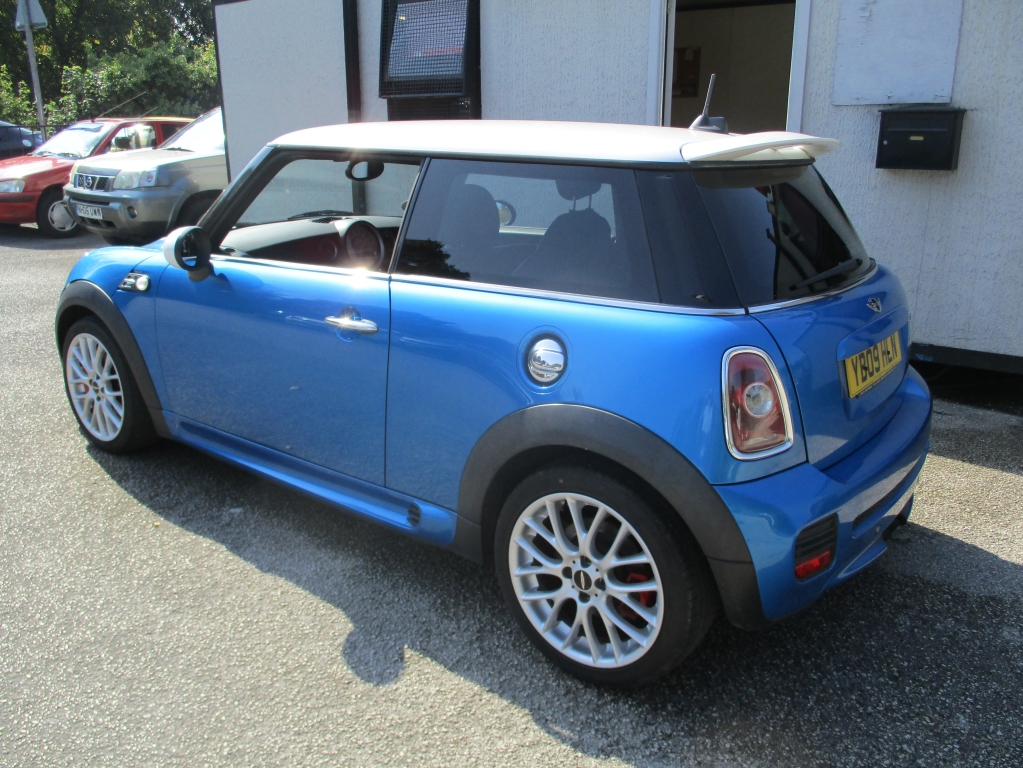 MINI HATCHBACK 1.6 JOHN COOPER WORKS 3DR Manual