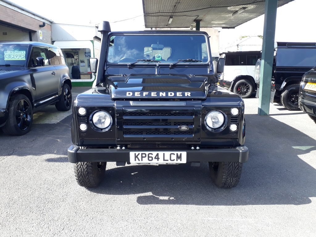 LAND ROVER DEFENDER 110 TDCi XS Station Wagon 2.2 TDCi XS 110 STATION WAGON 5DR Manual