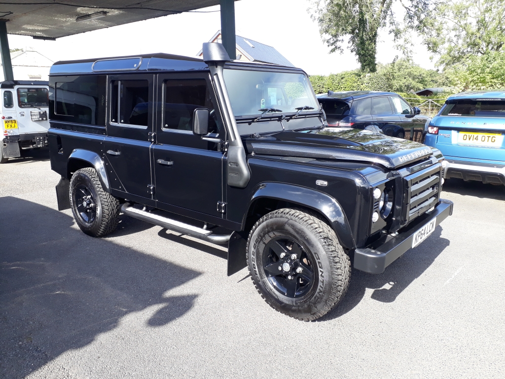 LAND ROVER DEFENDER 110 TDCi XS Station Wagon 2.2 TDCi XS 110 STATION WAGON 5DR Manual