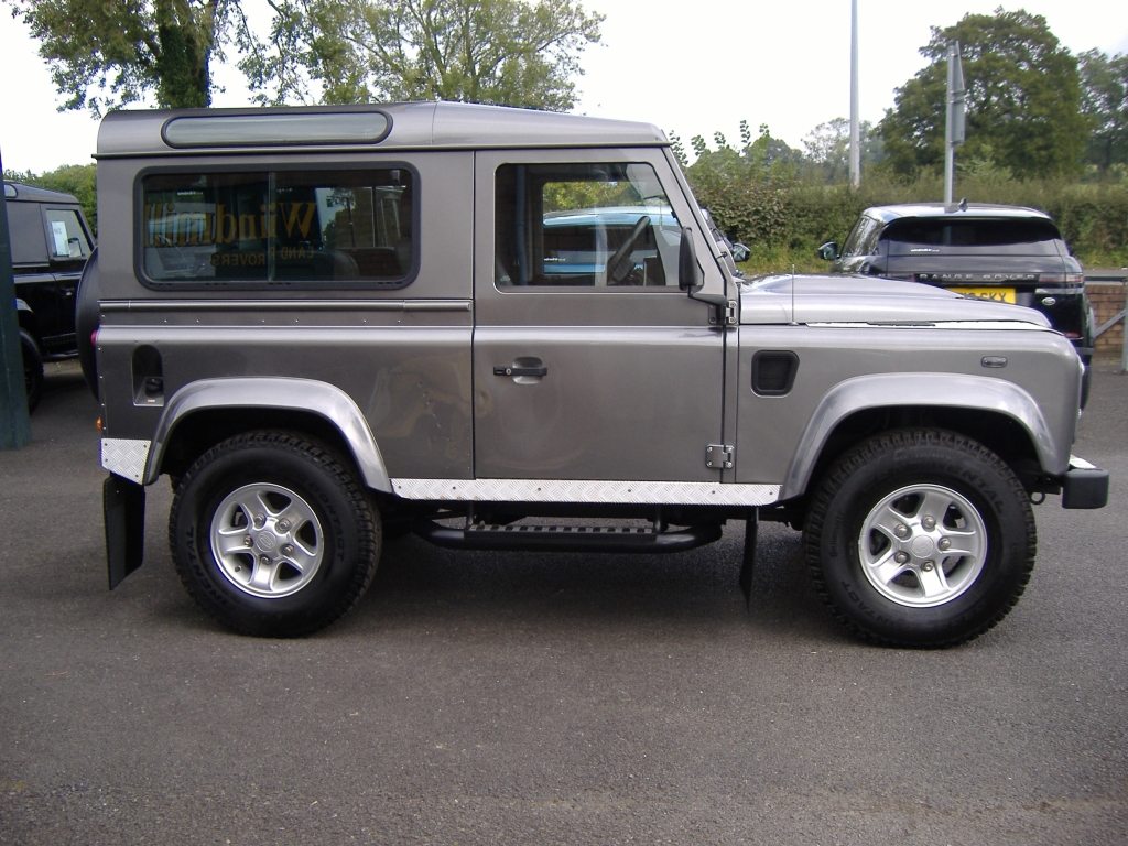 LAND ROVER DEFENDER 90 XS TDCi Station Wagon 2.4 TDCi XS 90 STATION WAGON 3DR Manual