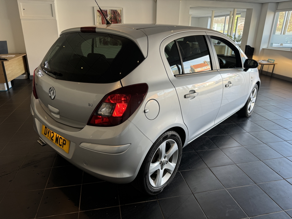 VAUXHALL CORSA 1.4 SXI AC 5DR Manual