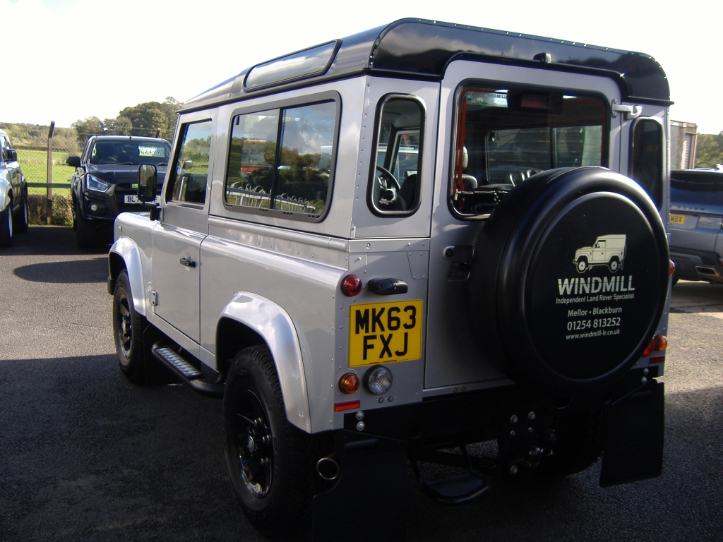 LAND ROVER DEFENDER 90 XS TDCi Station Wagon 2.2 TDCi XS 90 STATION WAGON