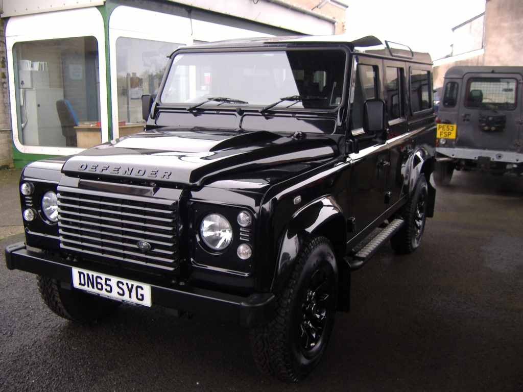 LAND ROVER DEFENDER 110 TDCi 'LANDMARK' Station Wagon Defender 2.2 TDCi 110 LANDMARK 5DR Manual