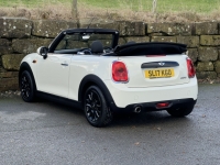 MINI CONVERTIBLE 1.5 COOPER 2DR Manual