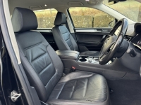 VOLKSWAGEN TOUAREG 3.0 V6 ESCAPE TDI BLUEMOTION TECHNOLOGY 5DR Automatic