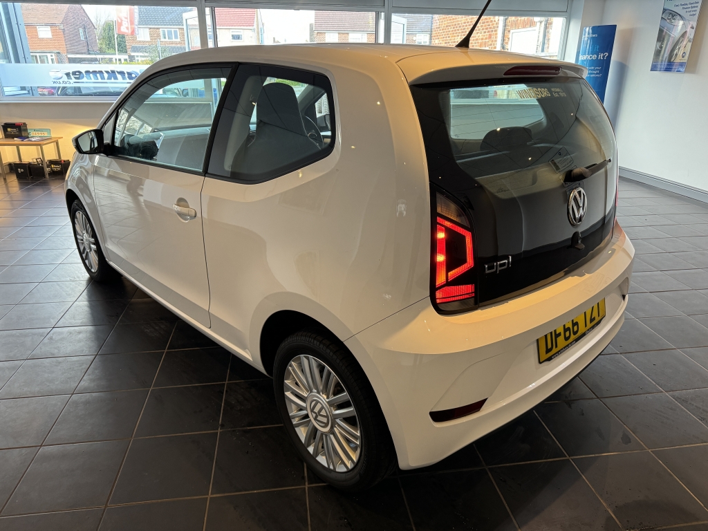 VOLKSWAGEN UP! 1.0 MOVE UP 3DR Manual