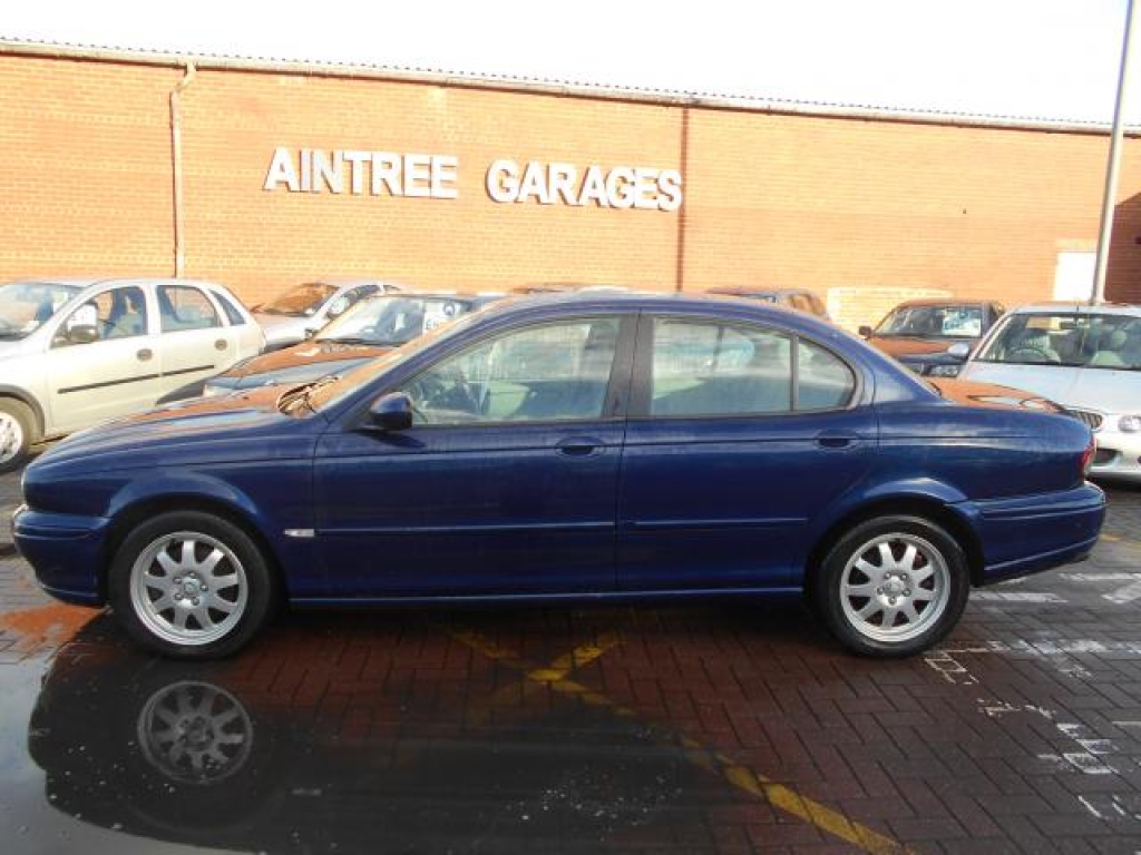 2004 JAGUAR X-TYPE 2.0 CLASSIC D 4d 130 BHP diesel good runner | 139,000 