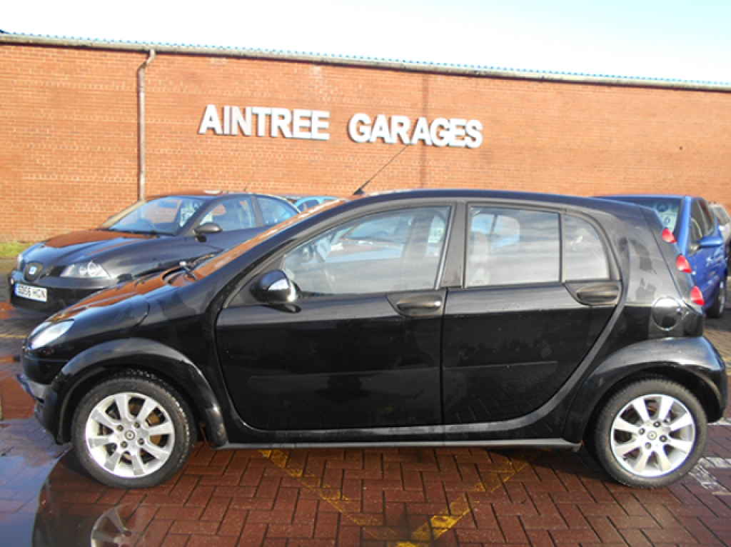 2005 SMART FORFOUR 1.1 COOLSTYLE RHD 5d 63 BHP BLACKEDITION LOW MILES | 49,000 