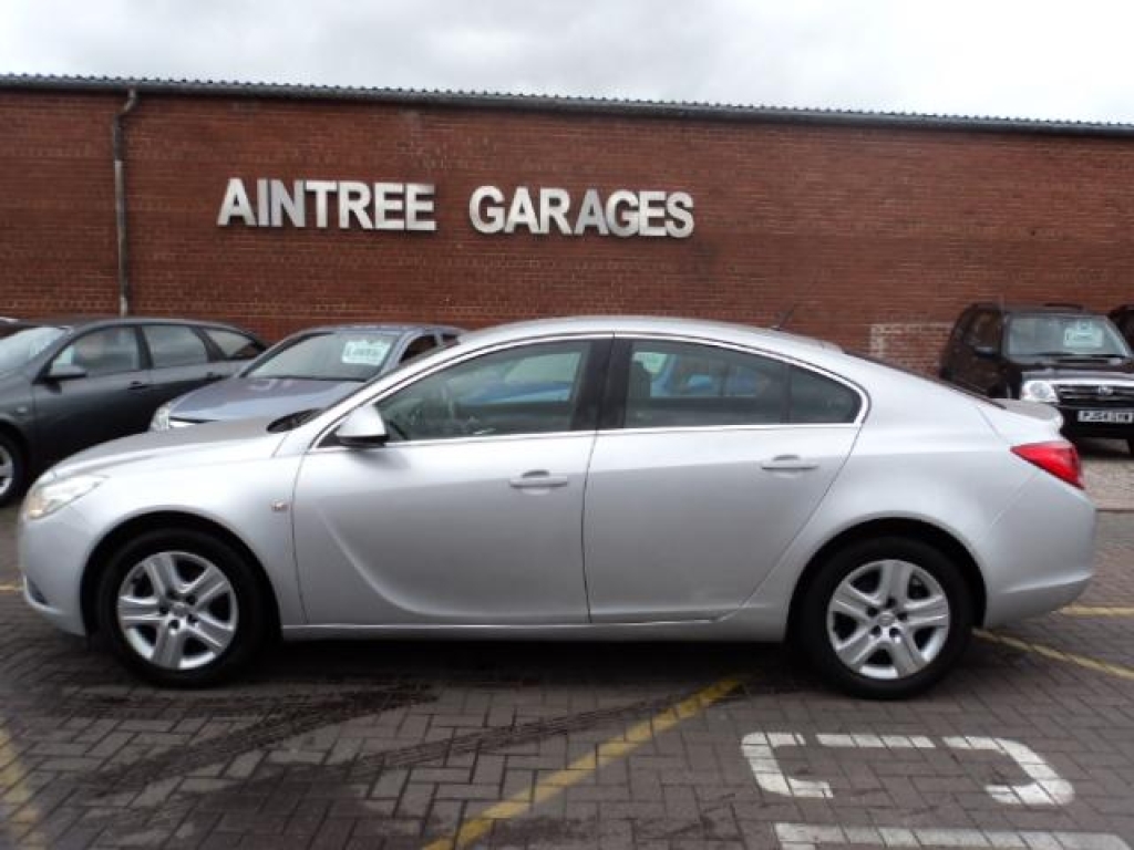 2009 VAUXHALL INSIGNIA 2.0 EXCLUSIV CDTI 5d 130 BHP BEAUTIFUL CAR FRESH IN*** | 96,000 