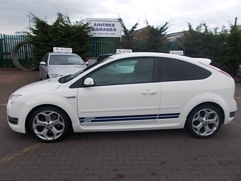 2006 FORD FOCUS 2.5 ST-3 3d 225 BHP Huge huge spec dont miss out | 129,000 