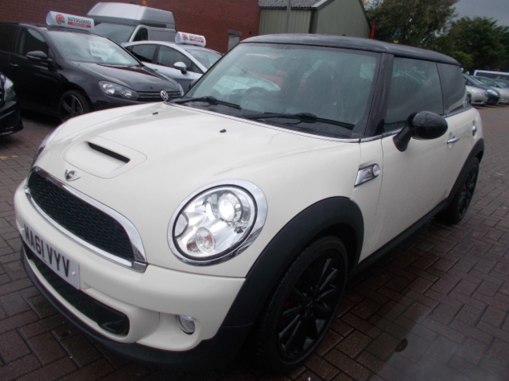 2011 MINI HATCH COOPER 2.0 COOPER SD 3d 141 BHP CHILLI PACK ???? OF SPEC | 39,000 