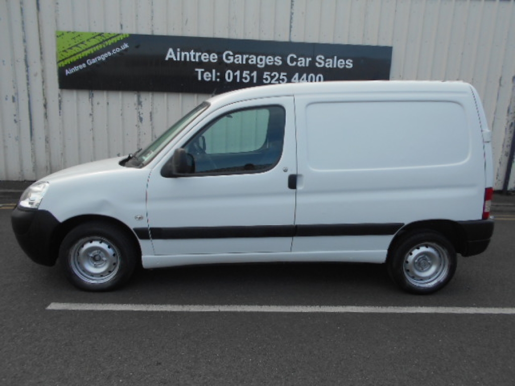 2006 PEUGEOT PARTNER COMBI 1.9 hdi van 70 mpg ideal on fuel | 52,000 