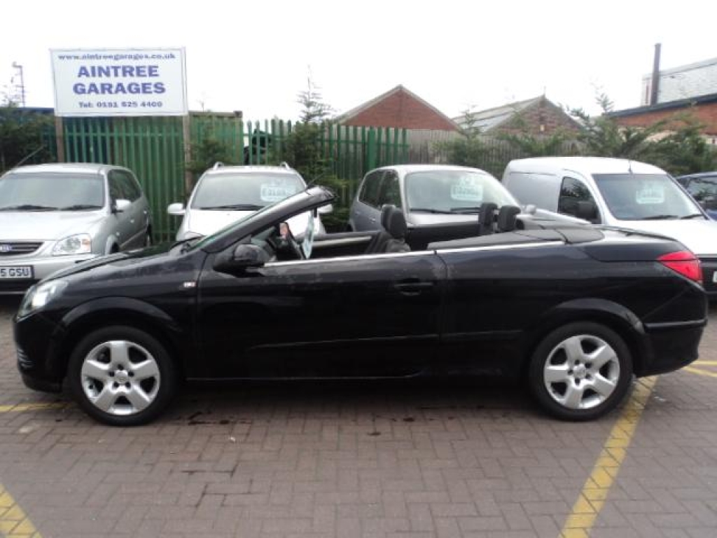 2006 VAUXHALL ASTRA 1.6 TWIN TOP 5d 100 BHP 34K ONLY SUMMER IS HERE | 38,000 