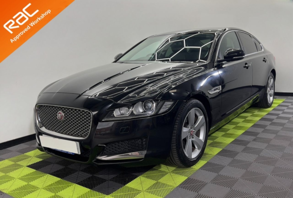 2016 JAGUAR XF 2.0d Portfolio Saloon 4dr Diesel Auto Euro 6 (s/s) (180 ps) Saloon | 86,697 