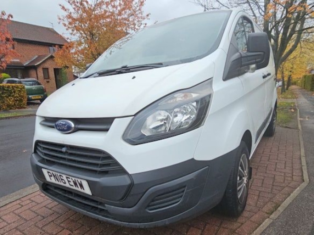 2016 FORD TRANSIT CUSTOM 2.2 TDCi 270 ECOnetic Panel Van 5dr Diesel Manual L1 H1 (162 g/km, 98 bhp) | 93,500 