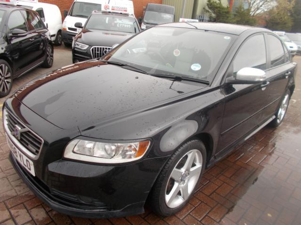 2009 VOLVO S40 1.6 R-DESIGN 4d 100 BHP FULL LEATHER | 79,000 