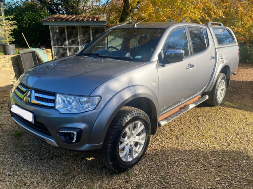 2015 MITSUBISHI L200 2.5 DI-D 4X4 BARBARIAN LB DCB 175 BHP | 71,000 