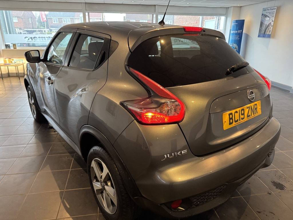 NISSAN JUKE ACENTA 1.6 ACENTA 5DR Manual