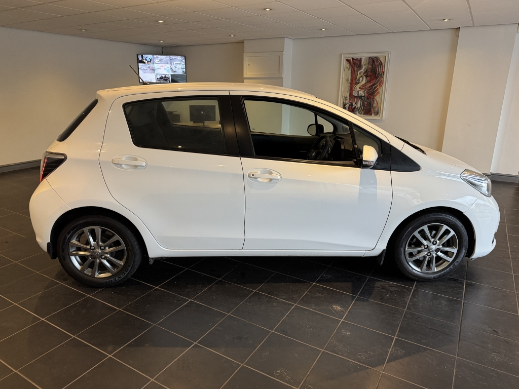 TOYOTA YARIS 1.3 VVT-I ICON PLUS 5DR CVT