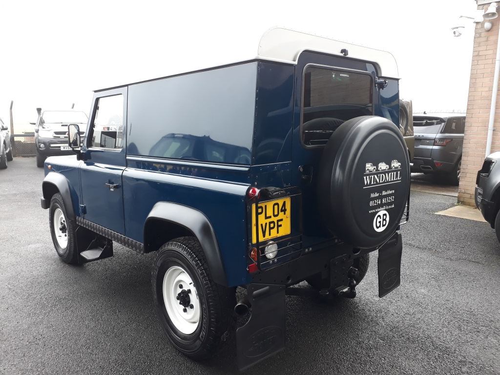 LAND ROVER DEFENDER 90 TD5 Hardtop 2.5 90 HARD-TOP TD5 Manual