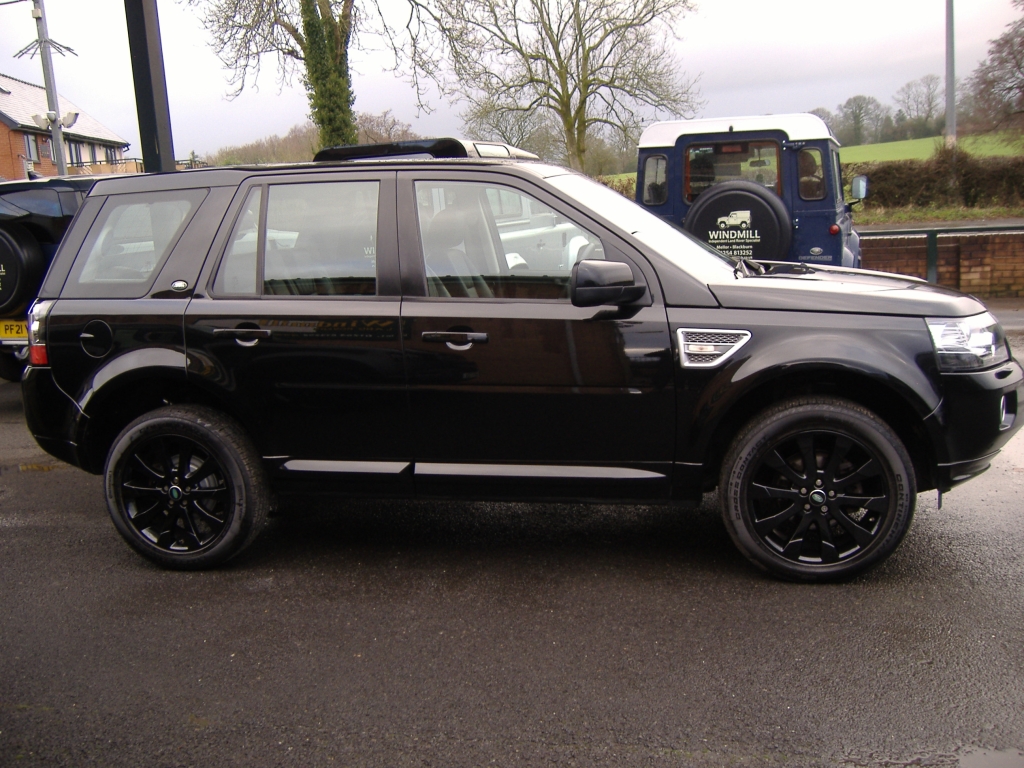 LAND ROVER FREELANDER 2.2 SD4 METROPOLIS 5DR Automatic