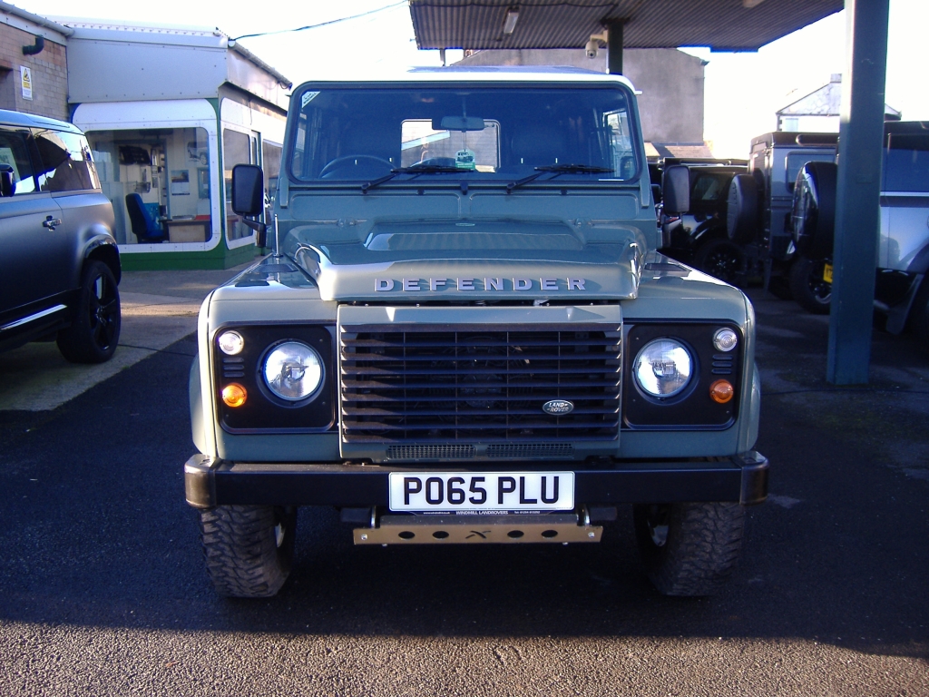 LAND ROVER DEFENDER 110 TDCi Hardtop Defender 2.2 110 TDCi Hardtop