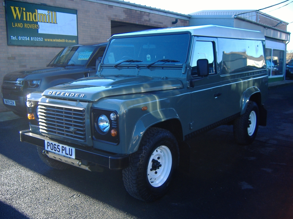 LAND ROVER DEFENDER 110 TDCi Hardtop Defender 2.2 110 TDCi Hardtop