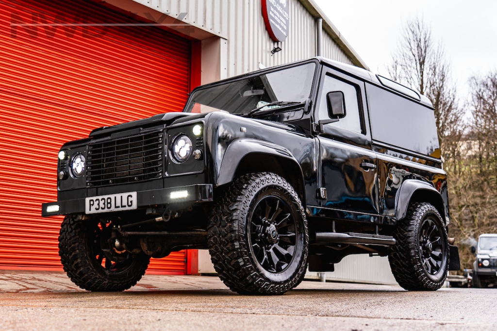 Used LAND ROVER DEFENDER 90 HT TDI 2.5 90 HT TDI 2DR Manual in Lancashire