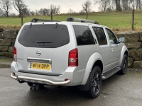 NISSAN PATHFINDER 2.5 DCI TEKNA 5DR Manual