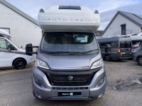 AUTO-TRAIL Comanche 