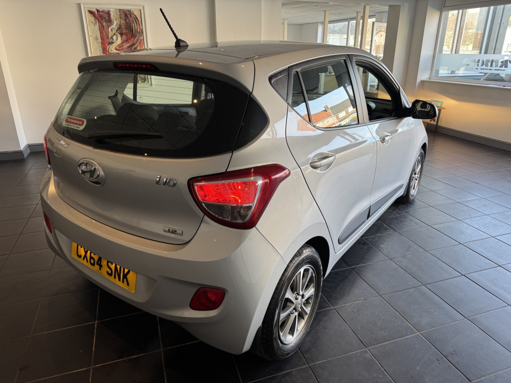 HYUNDAI I10 1.2 PREMIUM 5DR Manual