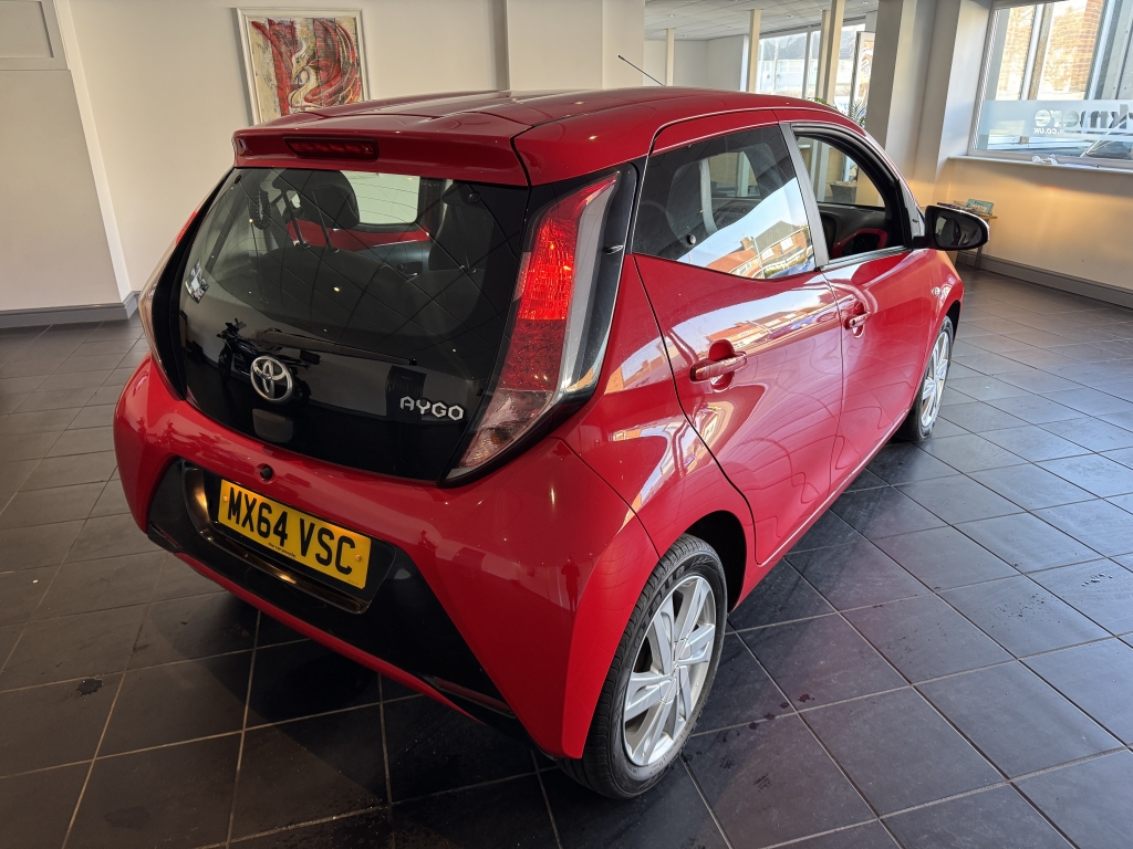 TOYOTA AYGO 1.0 VVT-I X-PRESSION 5DR Manual