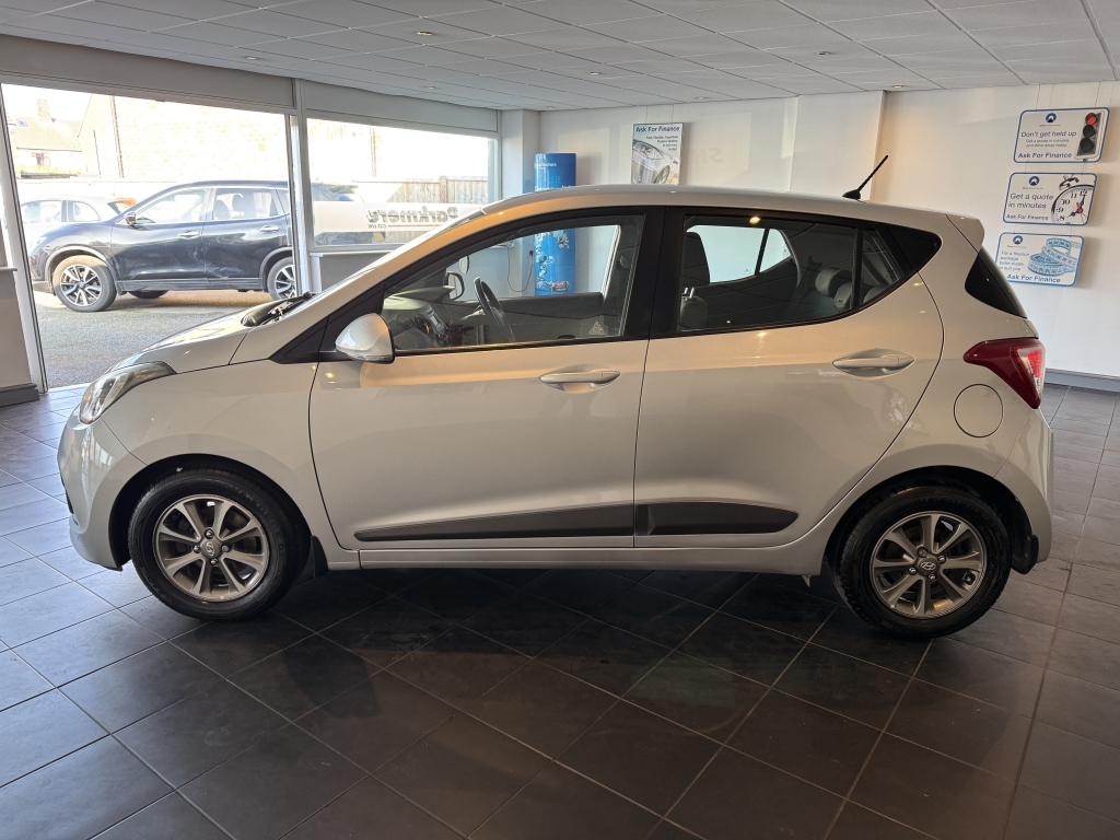 HYUNDAI I10 1.2 PREMIUM 5DR Manual