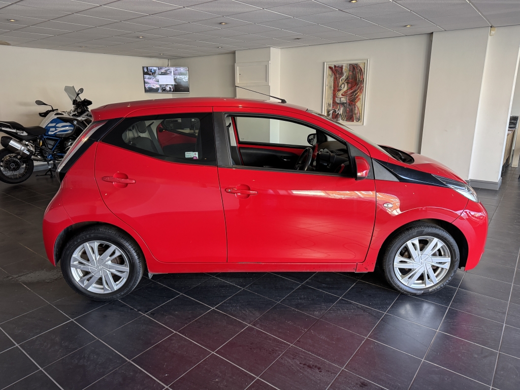 TOYOTA AYGO 1.0 VVT-I X-PRESSION 5DR Manual