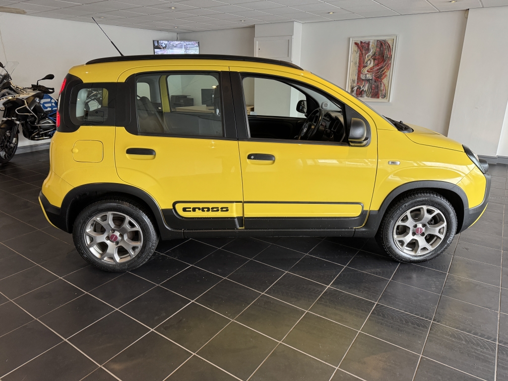 FIAT PANDA CITY CROSS 1.2 CITY CROSS 5DR Manual