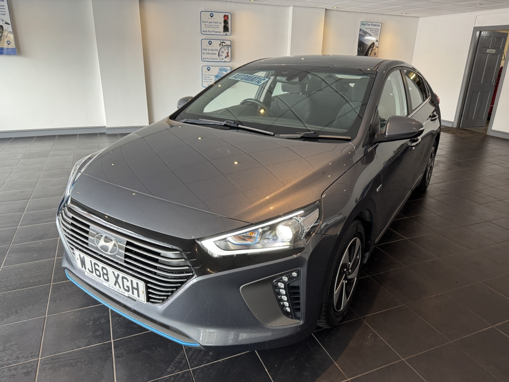 HYUNDAI IONIQ 1.6 PREMIUM SE 5DR SEMI AUTOMATIC