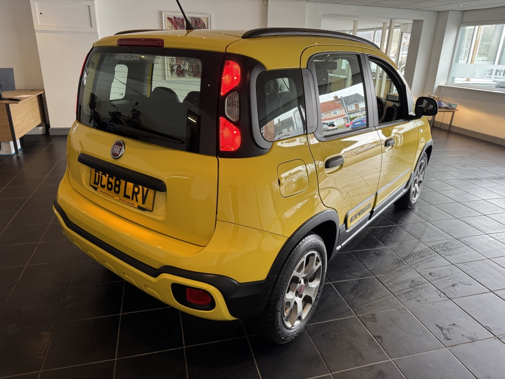 FIAT PANDA CITY CROSS 1.2 CITY CROSS 5DR Manual