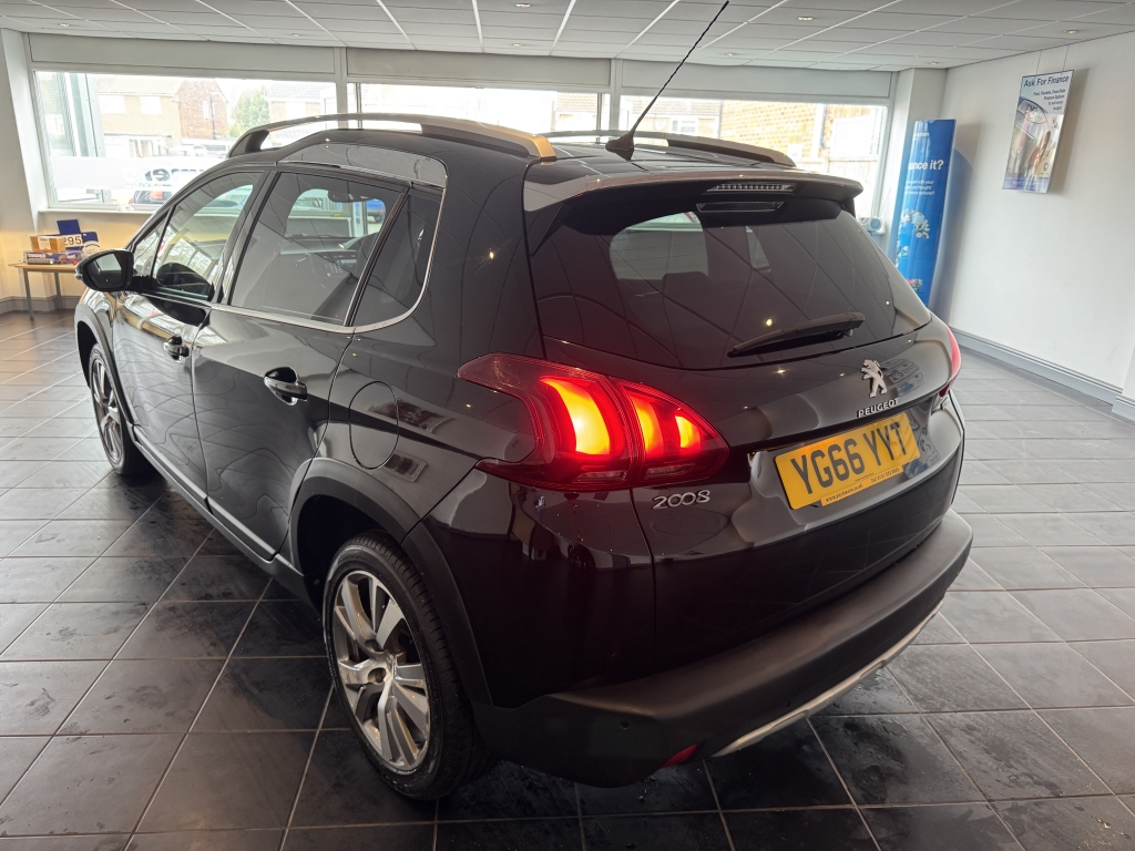 PEUGEOT 2008 1.2 PURETECH S/S ALLURE 5DR Manual