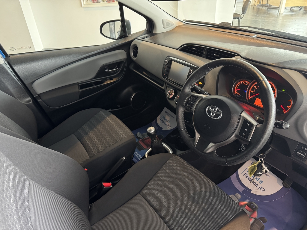 TOYOTA YARIS 1.3 VVT-I ICON 5DR